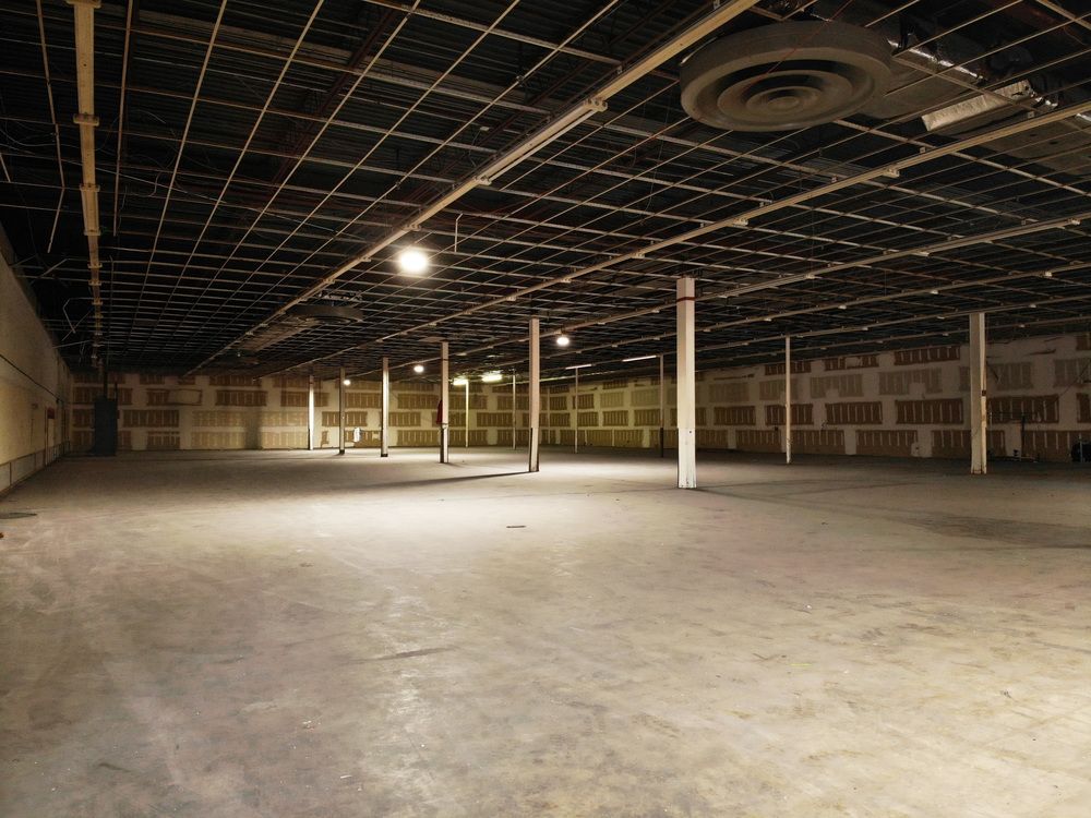 Light Industrial / Large Storage Units Located @ Panama Plaza : 1616 Lisenby Ave, Panama City, FL 32405